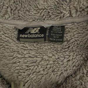 NewBalance Women’s Zipper With Hood, Size M (true to size)